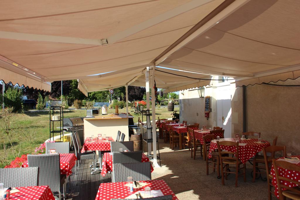 Terre De Brenne Hotel Azay-le-Ferron Buitenkant foto